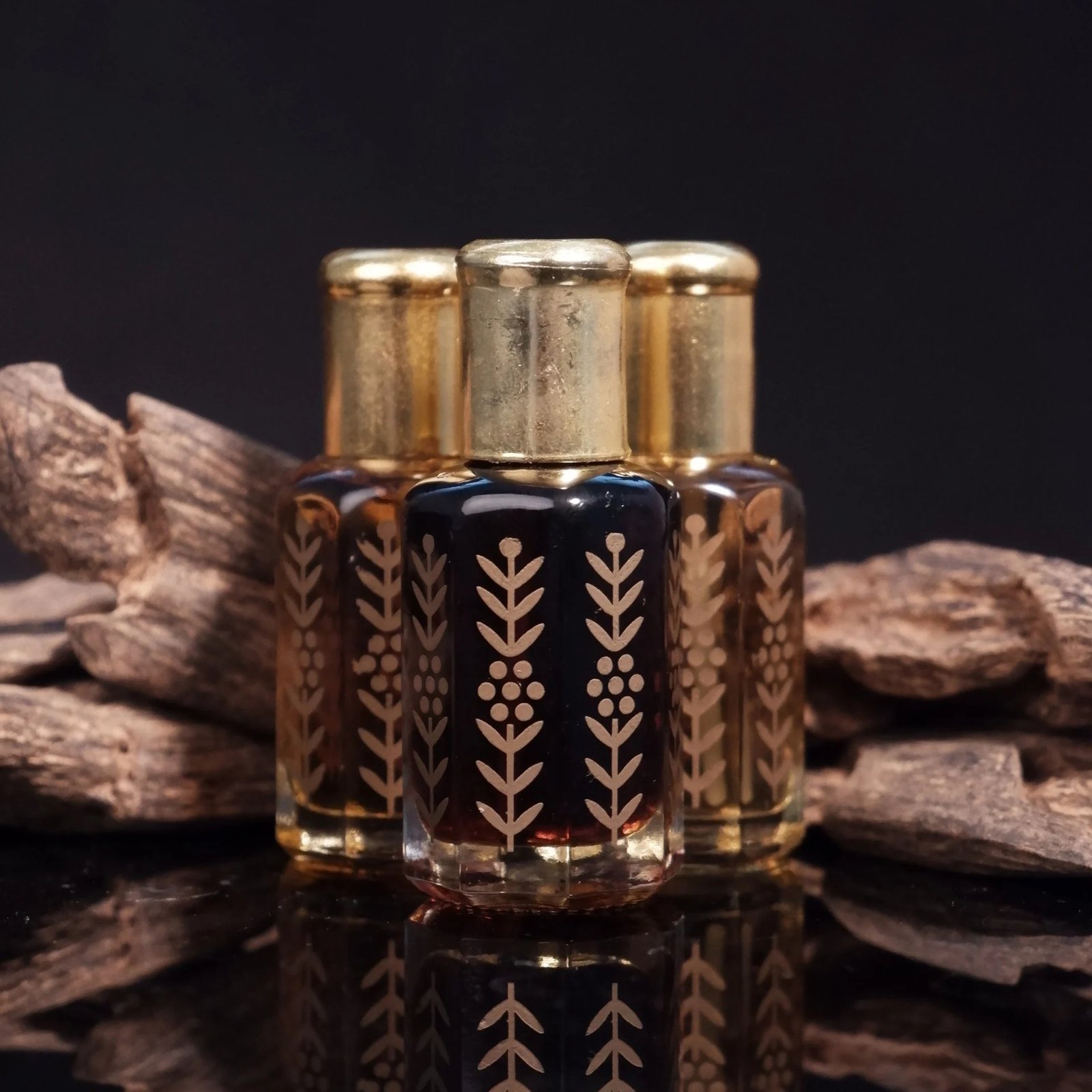 Oud Oil – The Liquid Gold of Fragrance and Tradition